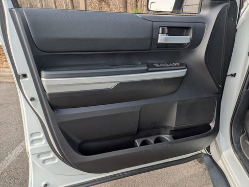 Used 2020 Toyota Tundra SR5 image 10