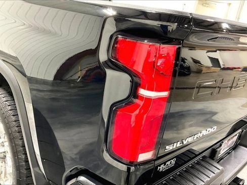 Used 2025 Chevrolet Silverado 2500 LTZ w/ Z71 Chrome Sport Edition AWD/4WD image 29