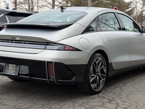 Used 2024 Hyundai Ioniq 6 Limited image 5
