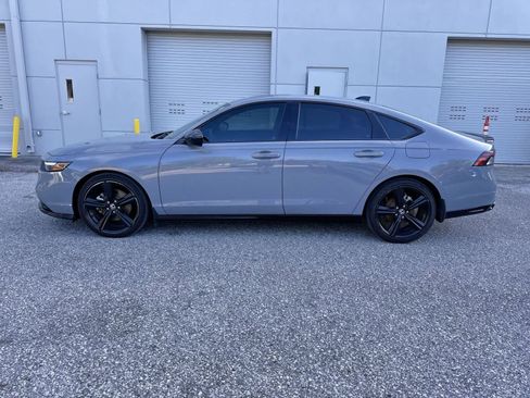Used 2023 Honda Accord Sport image 3