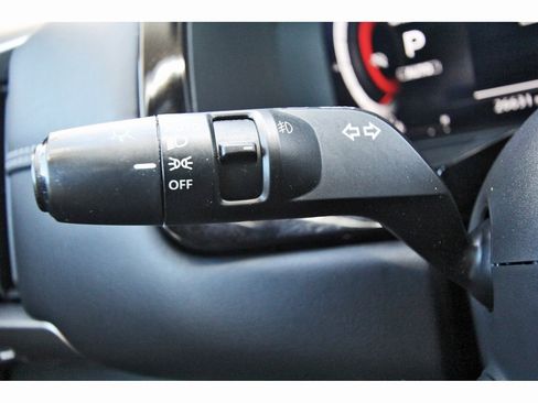 Certified 2023 Nissan Pathfinder Platinum image 17