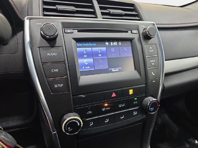 Used 2017 Toyota Camry SE FWD image 19