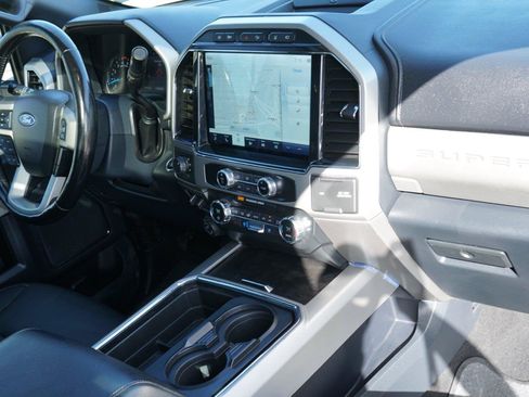 Used 2022 Ford F350 Lariat w/ Lariat Ultimate Package AWD/4WD image 28