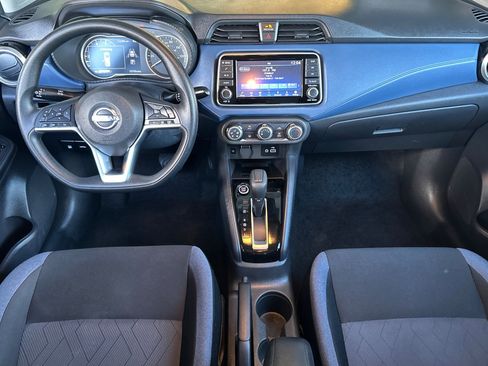 Used 2025 Nissan Versa SV FWD image 13