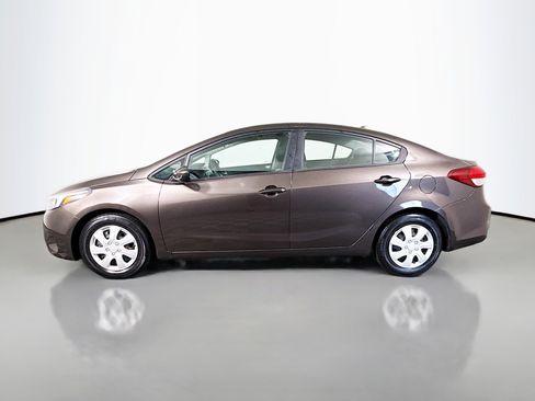 Used 2017 Kia Forte LX FWD image 6