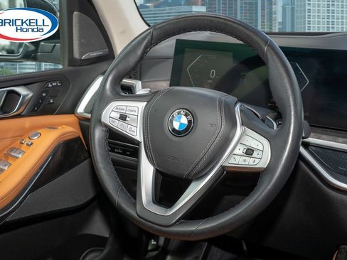 Used 2024 BMW X7 xDrive40i w/ Premium Package AWD/4WD image 26