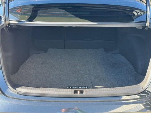 Used 2021 Toyota Corolla SE w/ Carpet Mat Package (TMS) FWD image 9