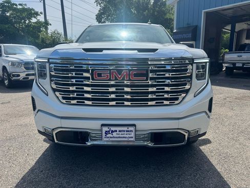 Used 2022 GMC Sierra 1500 Elevation AWD/4WD image 4