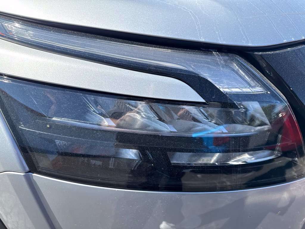 Used 2024 Nissan Pathfinder SV AWD/4WD image 28