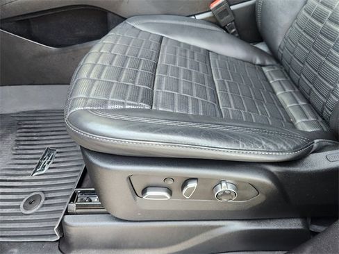 Used 2023 Cadillac Escalade Premium Luxury Platinum w/ Heavy-Duty Trailer Package AWD/4WD image 26