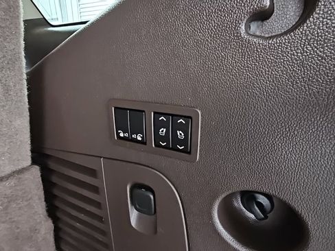 Used 2016 Chevrolet Tahoe LTZ image 39