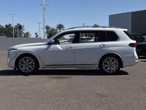 Used 2026 BMW X7 xDrive40i AWD/4WD image 9