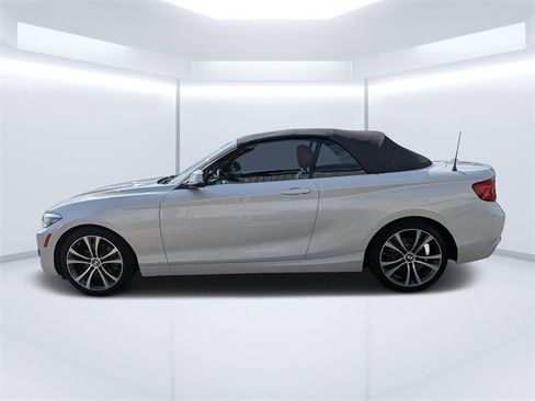 Used 2019 BMW 230i Convertible w/ Convenience Package image 6