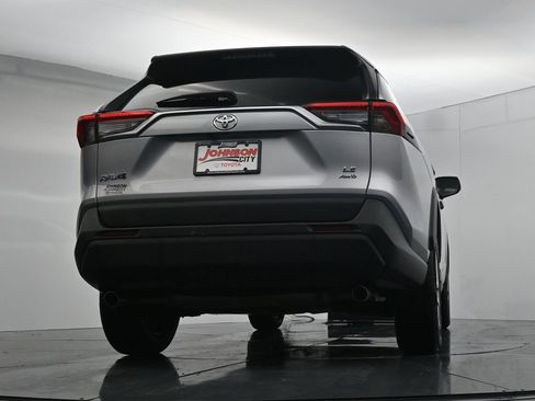 Used 2024 Toyota RAV4 LE AWD/4WD image 35