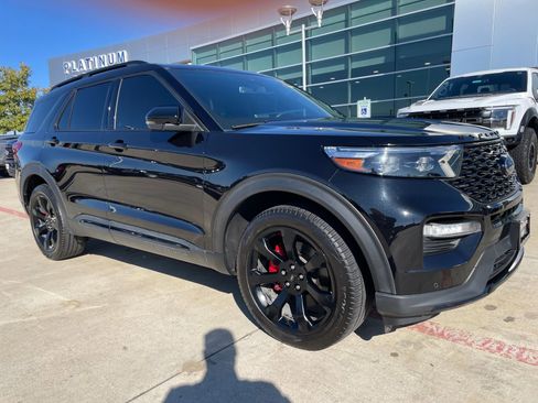 Used 2023 Ford Explorer ST w/ Equipment Group 401A image 7