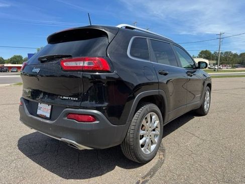 Used 2017 Jeep Cherokee Limited AWD/4WD image 7