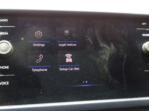 Used 2022 Volkswagen Taos SE w/ Panoramic Sunroof Package image 35