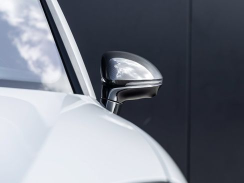 Certified 2025 Porsche Cayenne GTS AWD/4WD image 19
