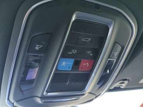 Used 2022 Jeep Wagoneer Series II RWD image 24