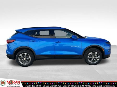 Certified 2025 Chevrolet Blazer LT w/ Convenience Package image 6