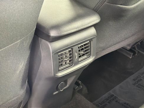 Used 2024 Toyota RAV4 LE image 27