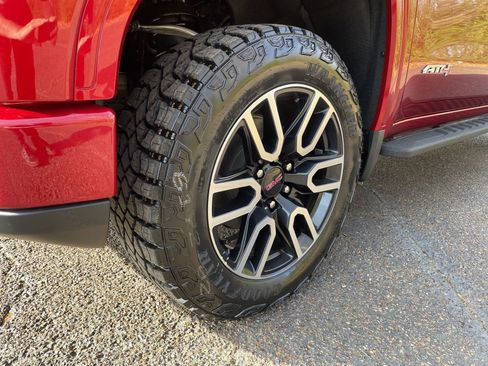 New 2026 GMC Sierra 1500 AT4 w/ AT4 Premium Package image 9