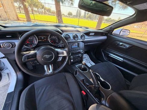 Used 2015 Ford Mustang GT RWD image 25