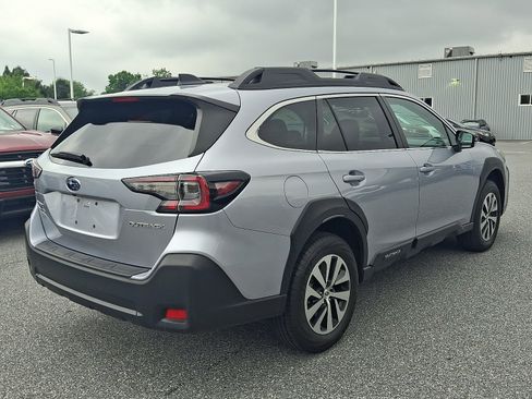 Certified 2024 Subaru Outback Premium AWD/4WD image 4