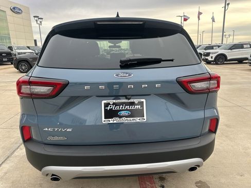 Used 2025 Ford Escape Active image 4