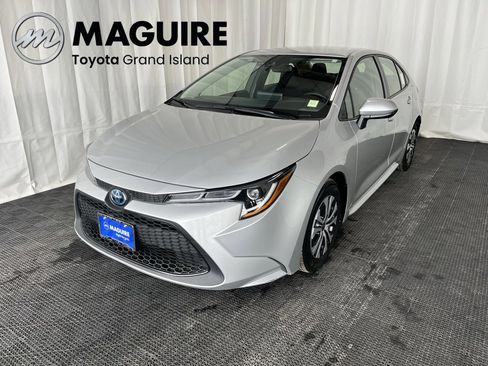 Used 2022 Toyota Corolla LE image 1