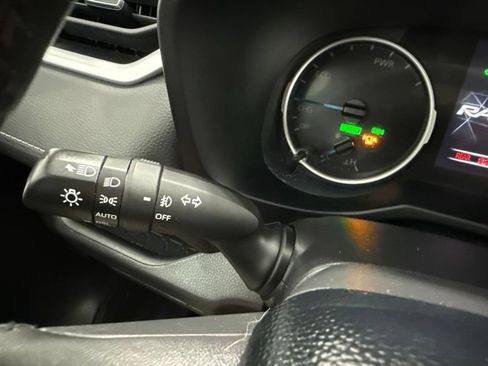 Used 2021 Toyota RAV4 XLE Premium AWD/4WD image 26