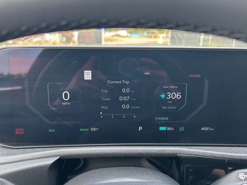 Used 2025 Kia EV6 Light AWD/4WD image 16