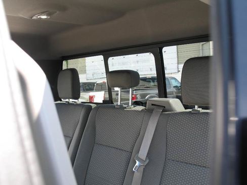 Used 2016 Ford F150 XLT w/ Equipment Group 302A Luxury AWD/4WD image 29