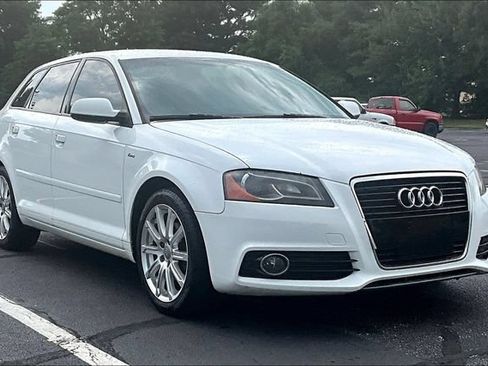 Used 2011 Audi A3 TDI Premium Plus FWD image 2