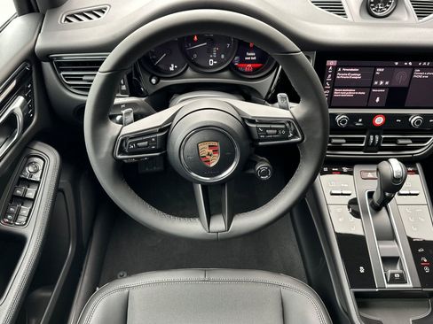New 2026 Porsche Macan image 16