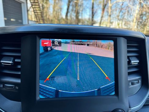 Used 2024 RAM 3500 Big Horn image 23