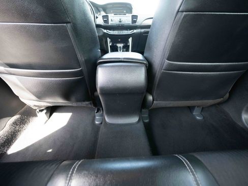 Used 2016 Honda Accord Sport image 22