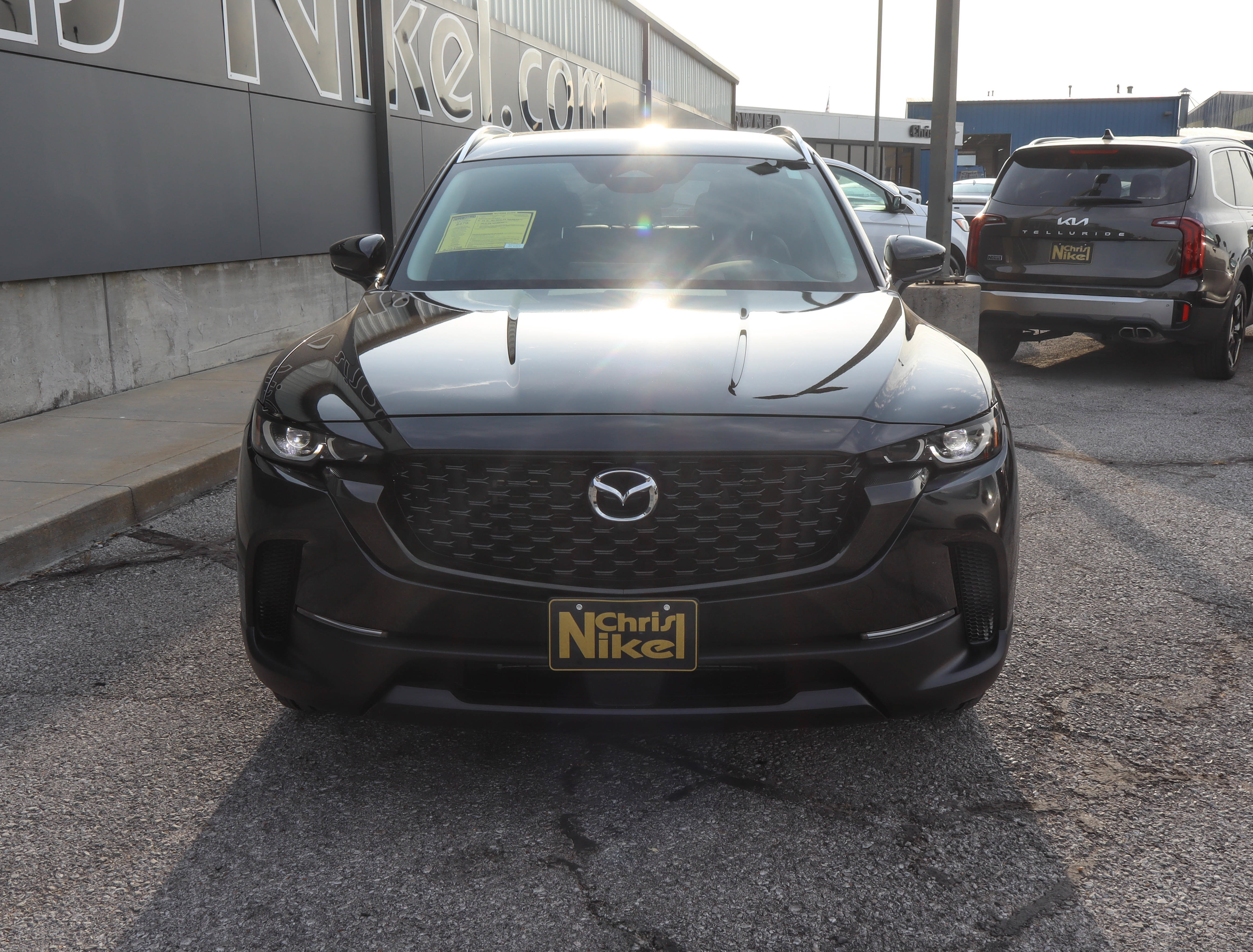 Used 2025 MAZDA CX-50 AWD 2.5 S w/ Premium Plus Pkg image 2