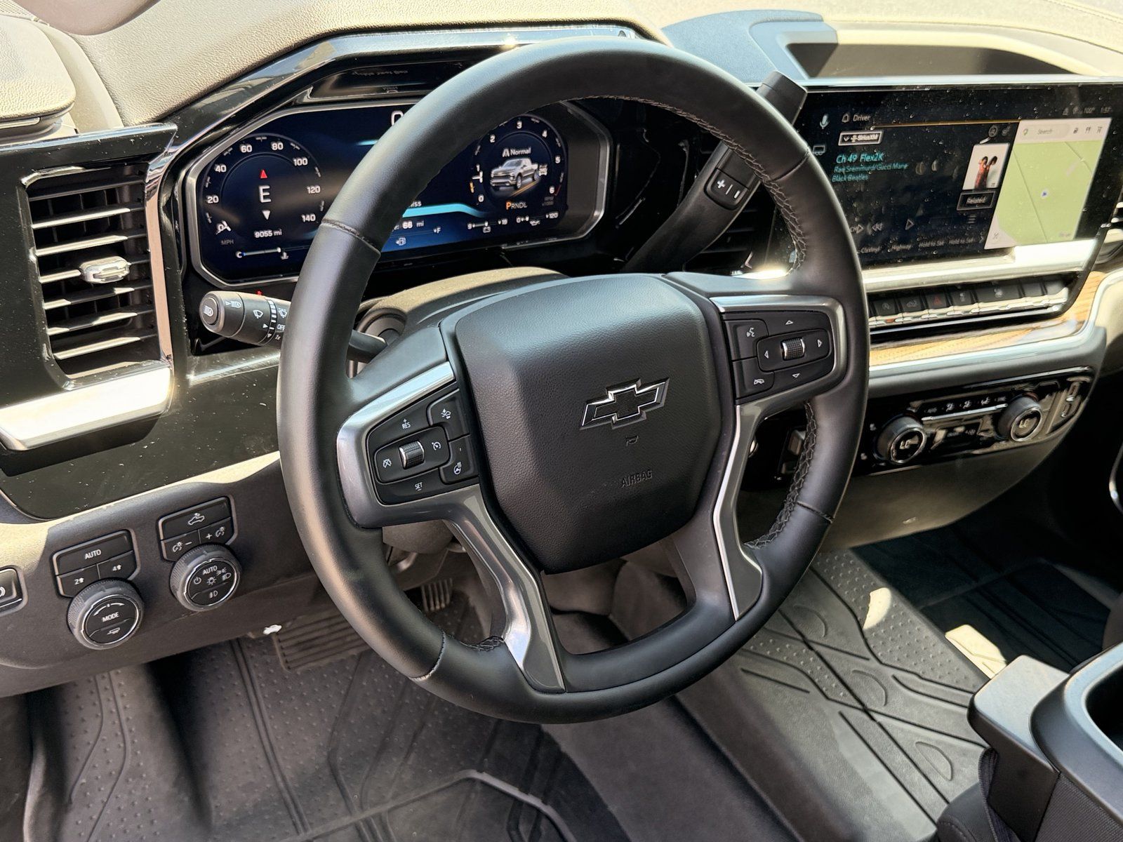 Used 2026 Chevrolet Silverado 1500 RST w/ RST Select Package AWD/4WD image 17