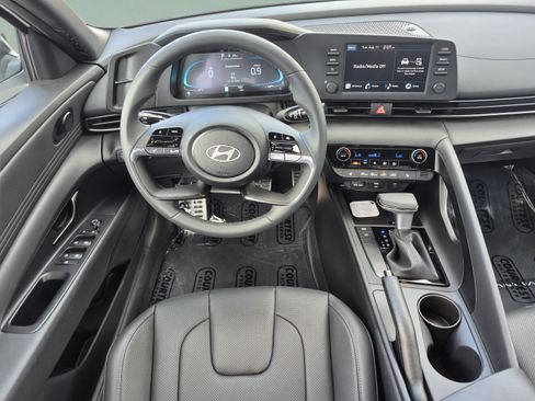 New 2026 Hyundai Elantra SEL Sport FWD image 11