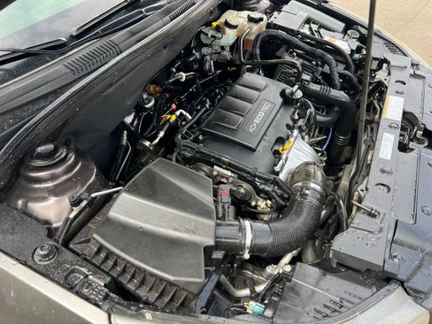 Used 2016 Chevrolet Cruze LT w/ Technology Package image 33