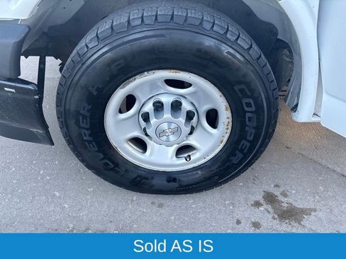 Used 2019 Chevrolet Express 2500 w/ Driver Convenience Package image 24