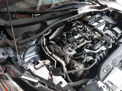 Used 2023 Toyota Corolla Cross XLE image 32