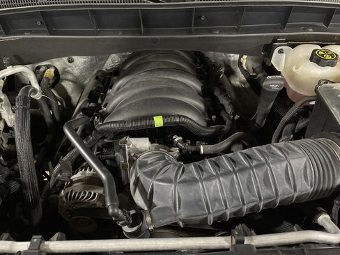 Used 2019 GMC Sierra 1500 AT4 w/ AT4 Premium Package image 18