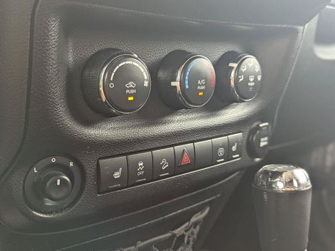 Used 2018 Jeep Wrangler Unlimited Sport AWD/4WD image 22