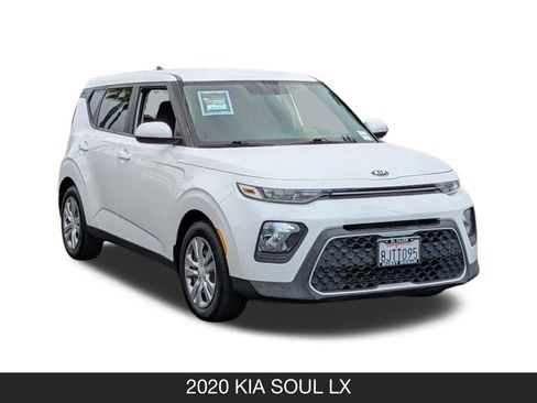 Used 2020 Kia Soul LX image 2