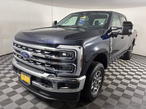 Certified 2025 Ford F350 Lariat image 3