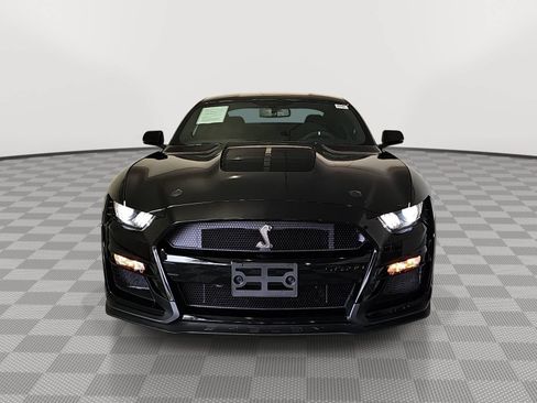 Used 2022 Ford Mustang Shelby GT500 w/ Technology Package RWD image 3