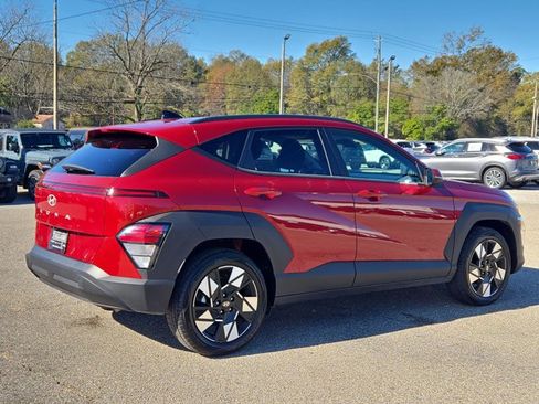 Used 2025 Hyundai Kona SEL image 6