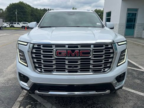 New 2026 GMC Yukon Denali w/ Denali Reserve Package AWD/4WD image 5